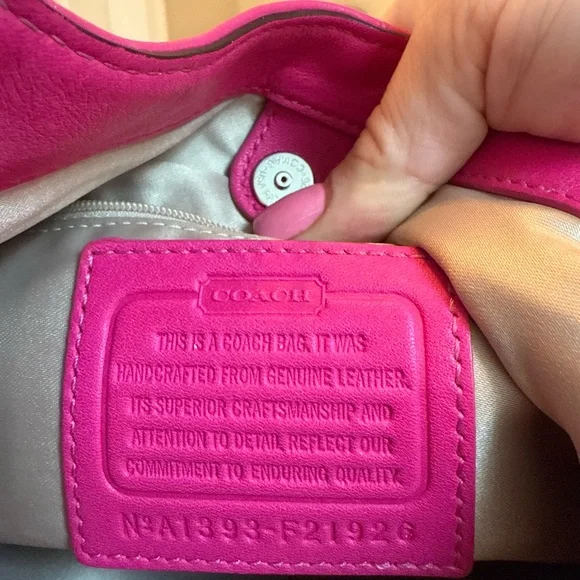 Coach Fuchsia Leather Shoulder Bag - Picture 4 of 6